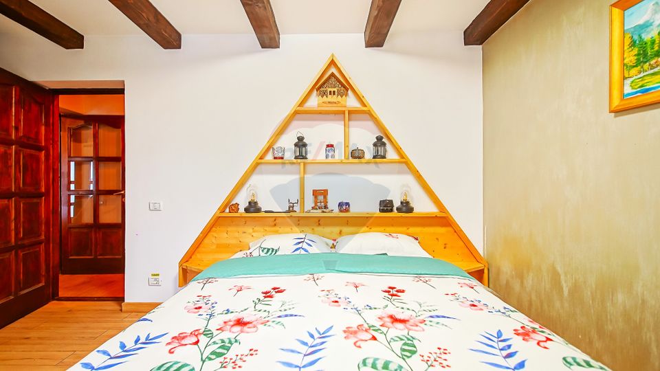 Cabana la Flo, 8 cam,P + M, teren 888 mp oportunitate de investitie !