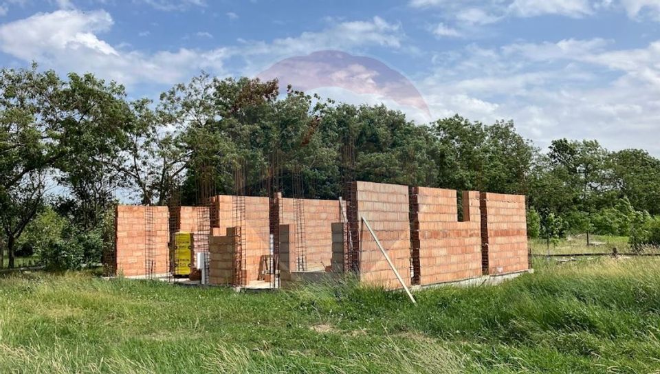 4 room House / Villa for sale