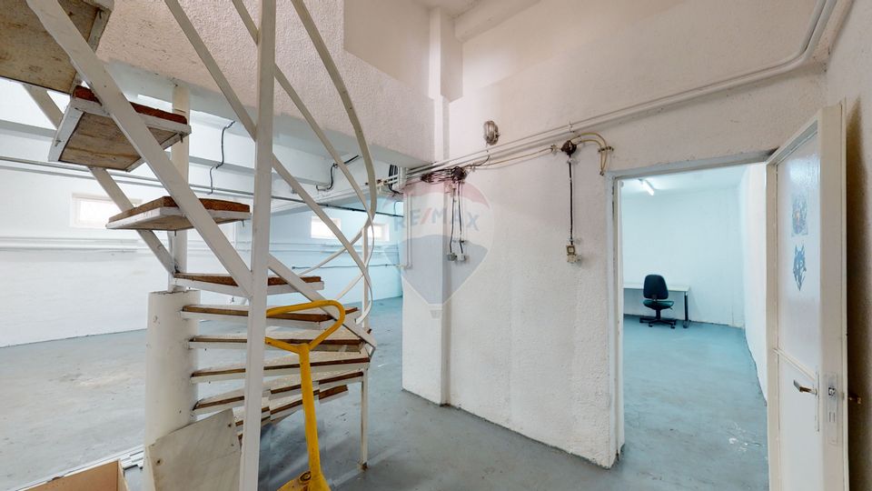 Semi-basement commercial space Bucurestii Noi / Straulesti Metro