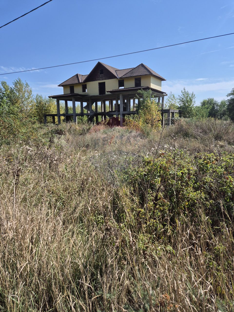 Casă în construcție în Radna