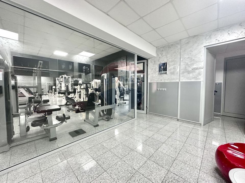 926.11sq.m Commercial Space for sale, Central area