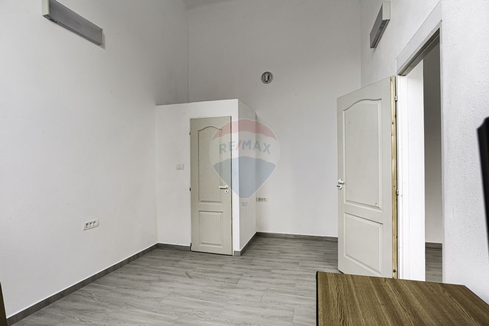 75sq.m Commercial Space for sale, Ultracentral area