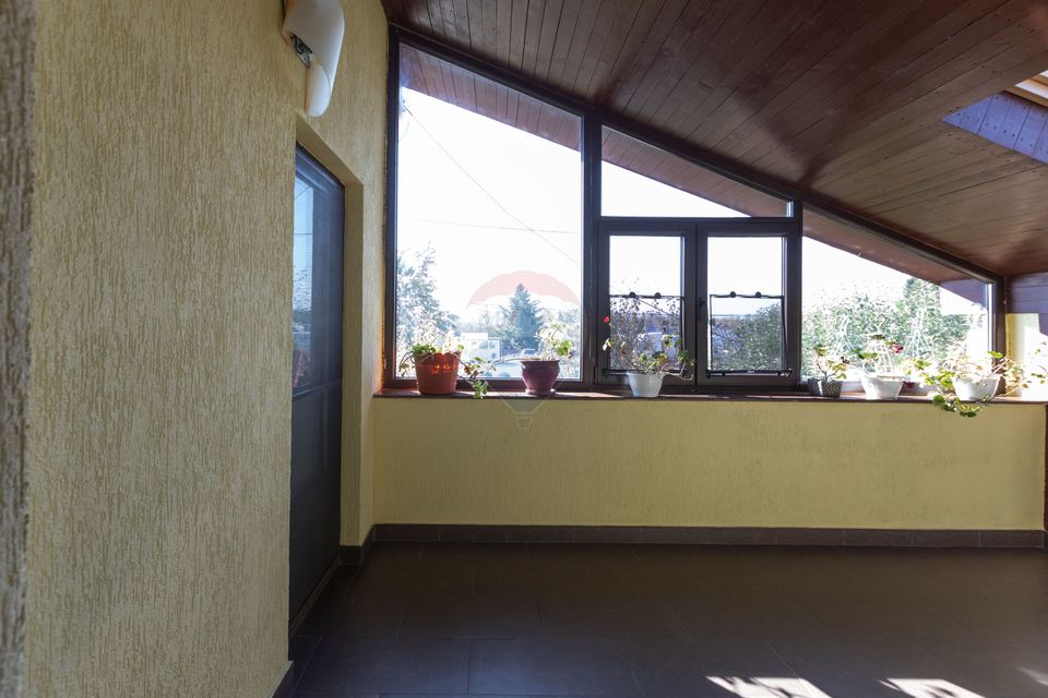 Vilă cu 7 camere de vânzare în zona Centrală Orașul  BUHUȘI