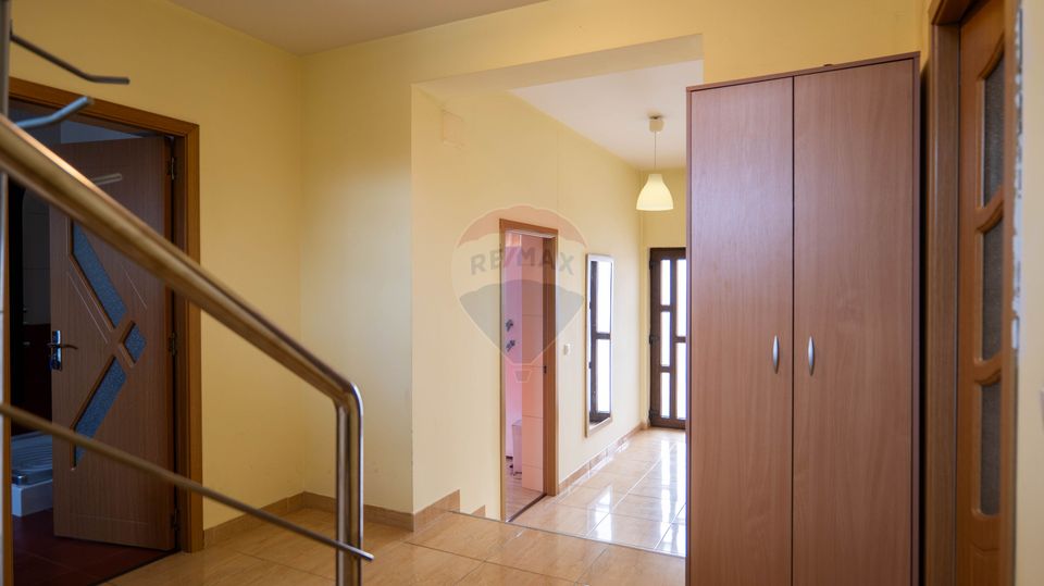 5 room House / Villa for sale