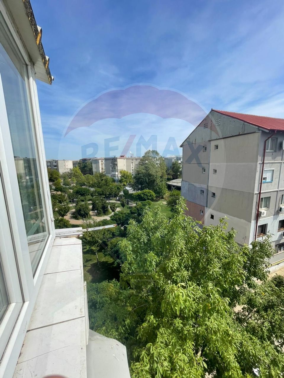 Apartament cu 2 camere de vânzare în zona Craiovita Noua