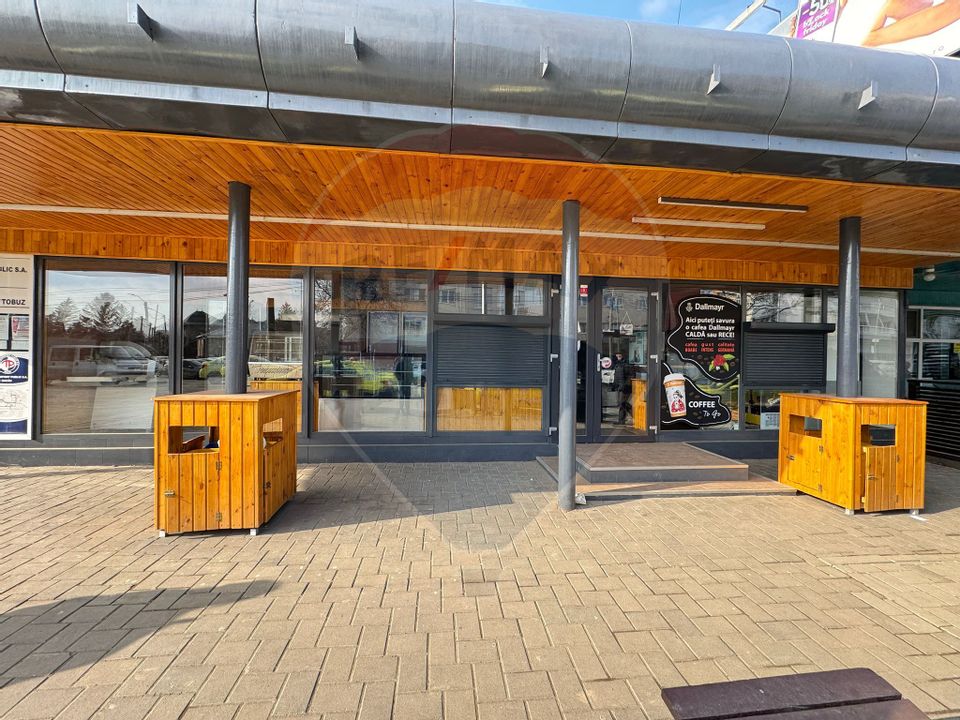 100sq.m Commercial Space for rent, 9 Mai area
