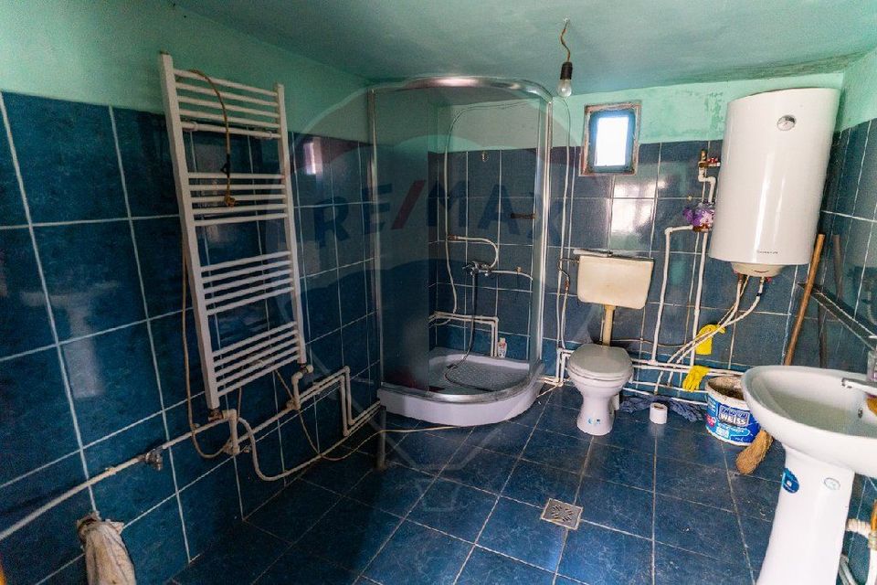 Casă / Vilă cu 4 camere de vânzare