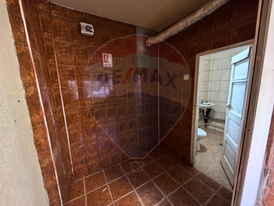 Spațiu comercial cu trafic pietonal De Inchiriat