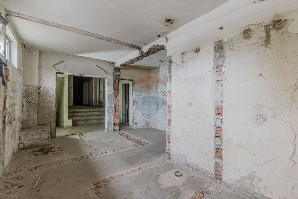 2,060sq.m Industrial Space for sale, Tractorul area