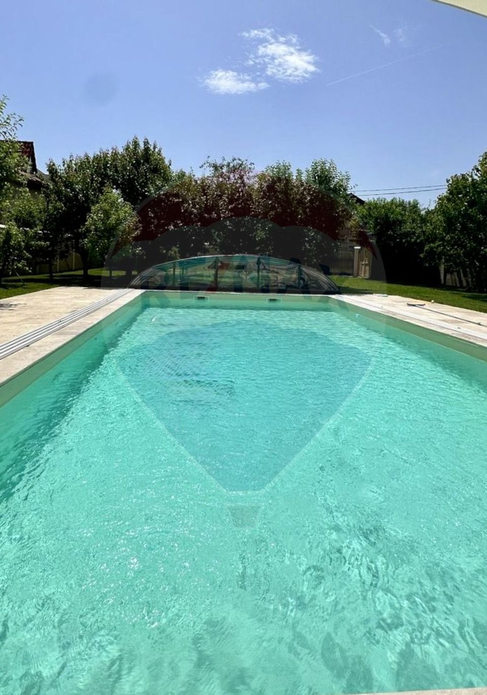 Villa with 6 rooms, pool and land 1300 sqm, for sale in Otopeni