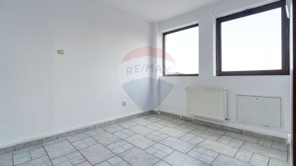 280sq.m Office Space for rent, Bartolomeu area