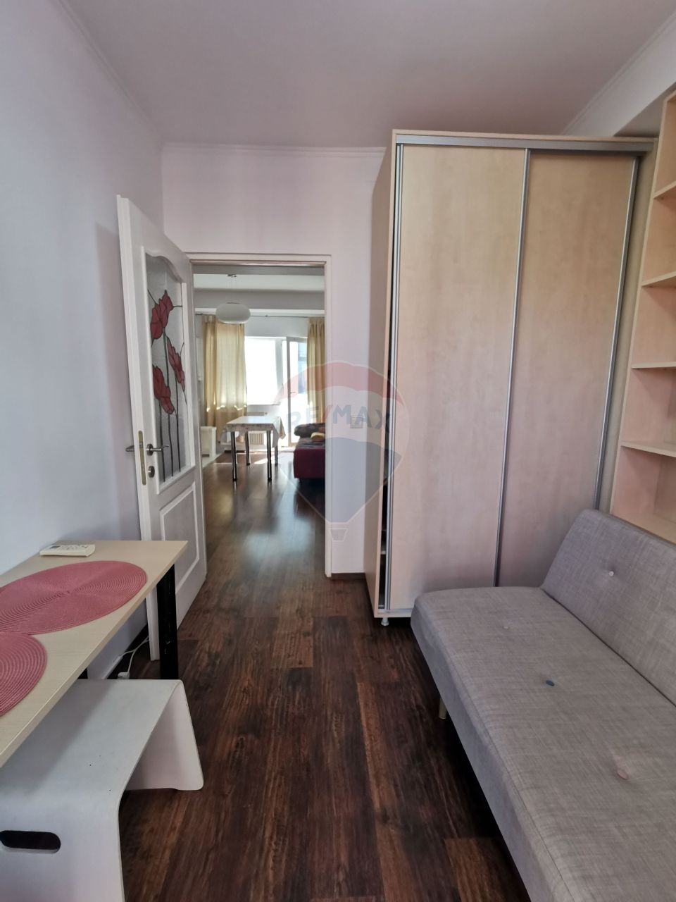 Apartament 2 camere, decomandat, de inchiriat, zona Campului