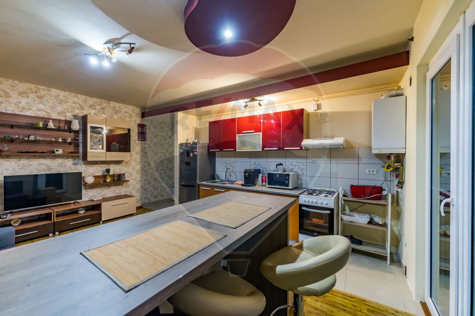Apartament modern la Bermo Micalaca