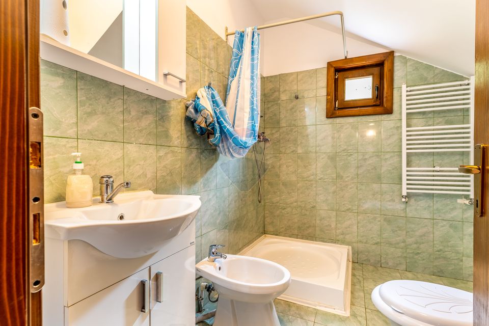 Cabana cu 7 camere de vânzare, 387 mp util, 1300 mp teren!