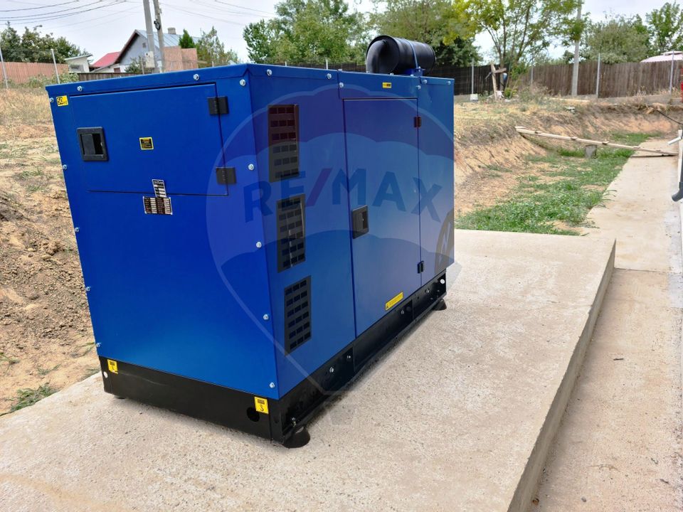 Teren agricol 13,1 ha + Hală 700 mp + Utilaje Agricole - Piscu, Galati