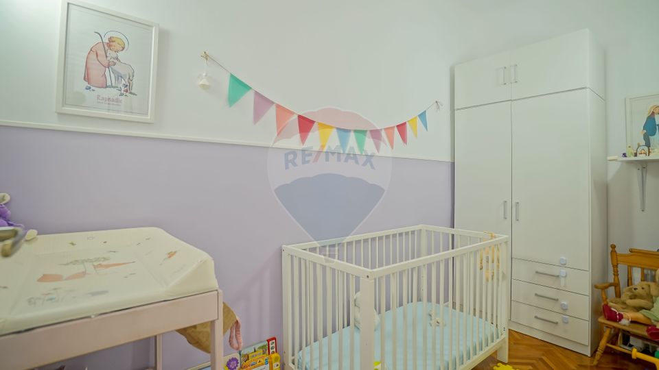 REZERVAT! Apartament renovat, modern, în inima Centrului Istoric