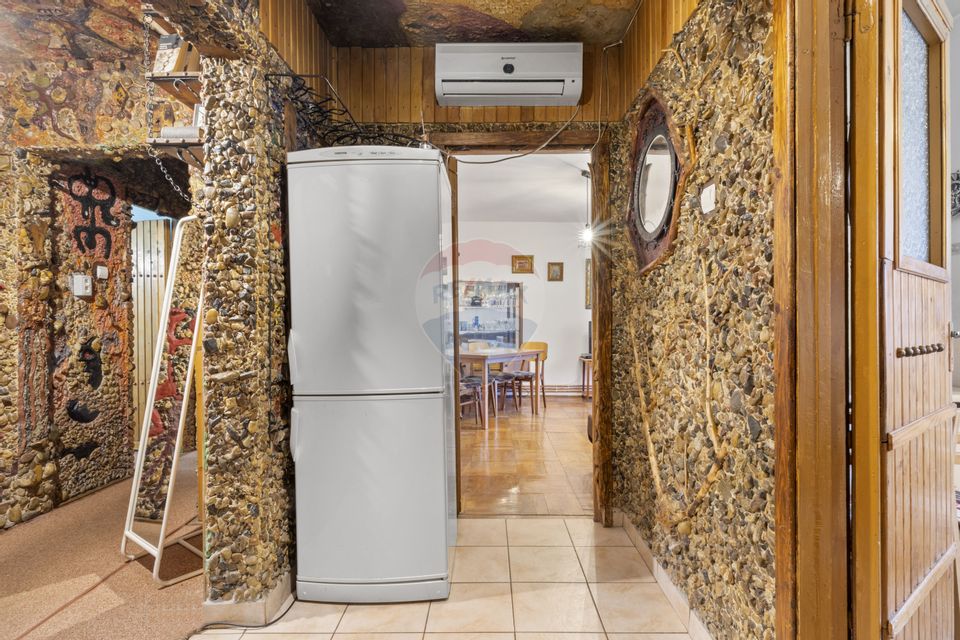 Apartament cu 3 camere de vânzare în zona Aurel Vlaicu