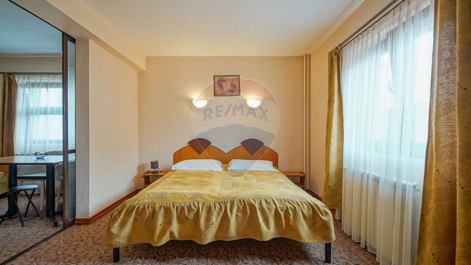 12 room Hotel / Pension for sale, Blumana area