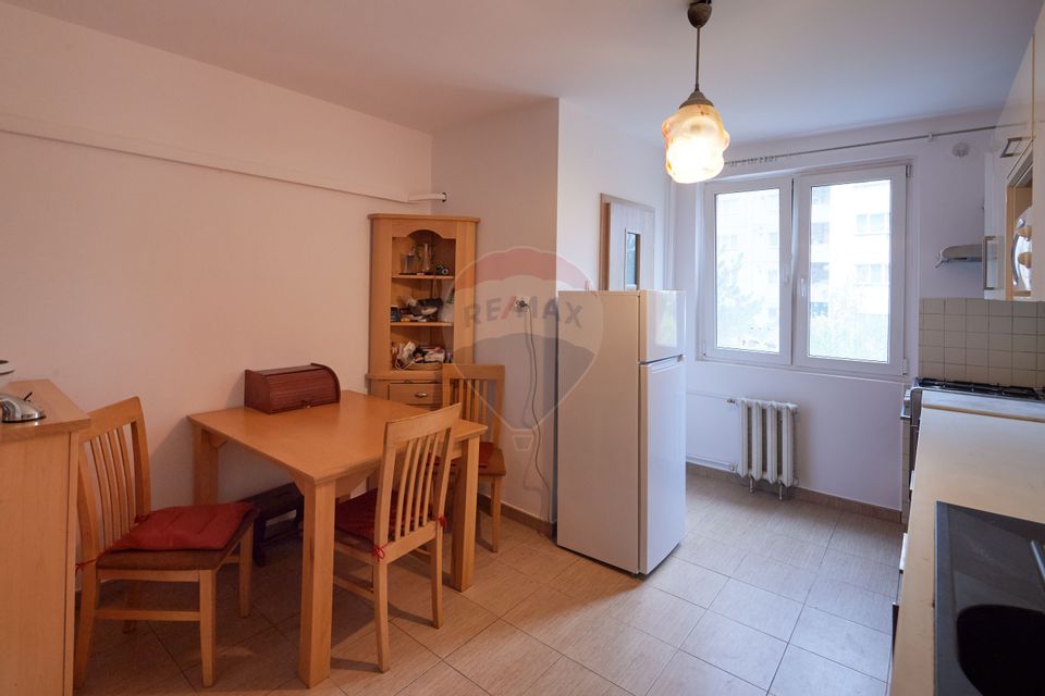 Apartament cu 4 camere de vânzare în zona Gradini Manastur