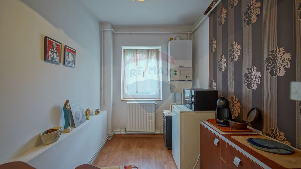 65sq.m Office Space for rent, Racadau area