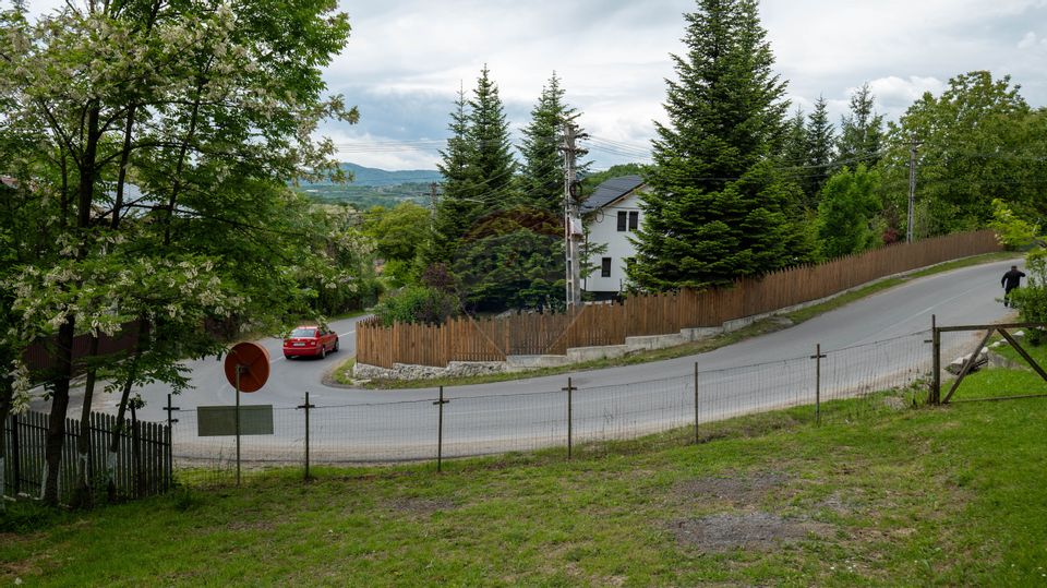 Vanzare teren intravilan in Breaza, cartierul Valea Tirsei 6870 mp