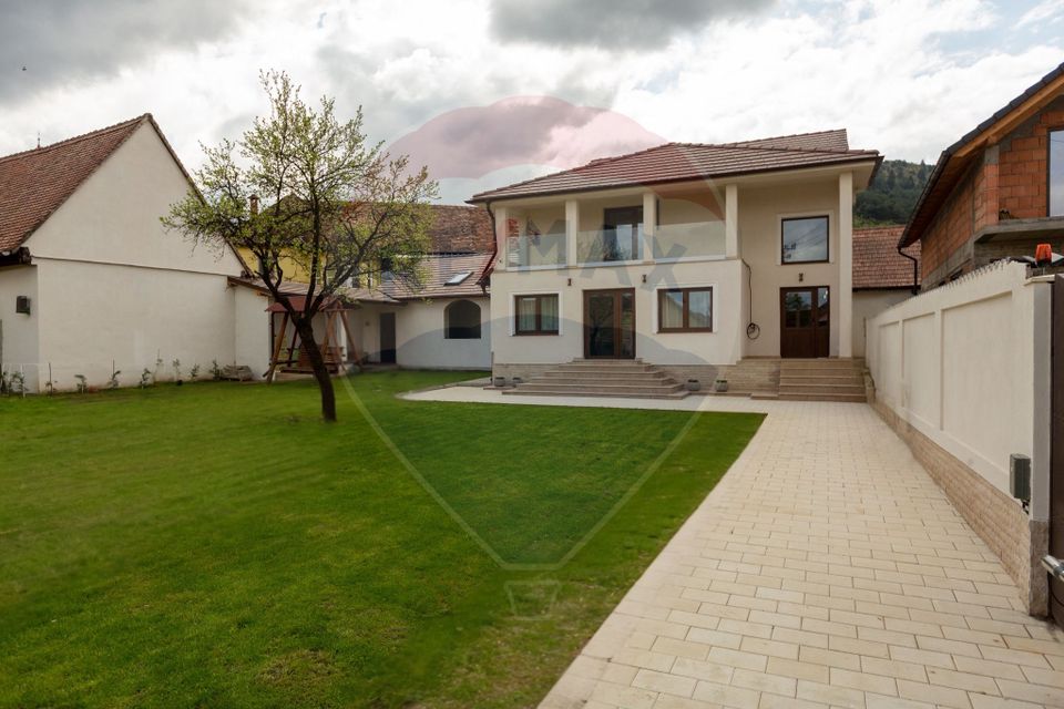 120sq.m Special Property for rent