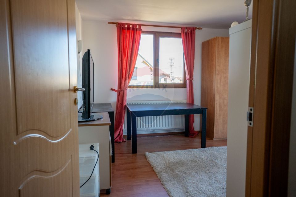 Casă / Vila de Vanzare