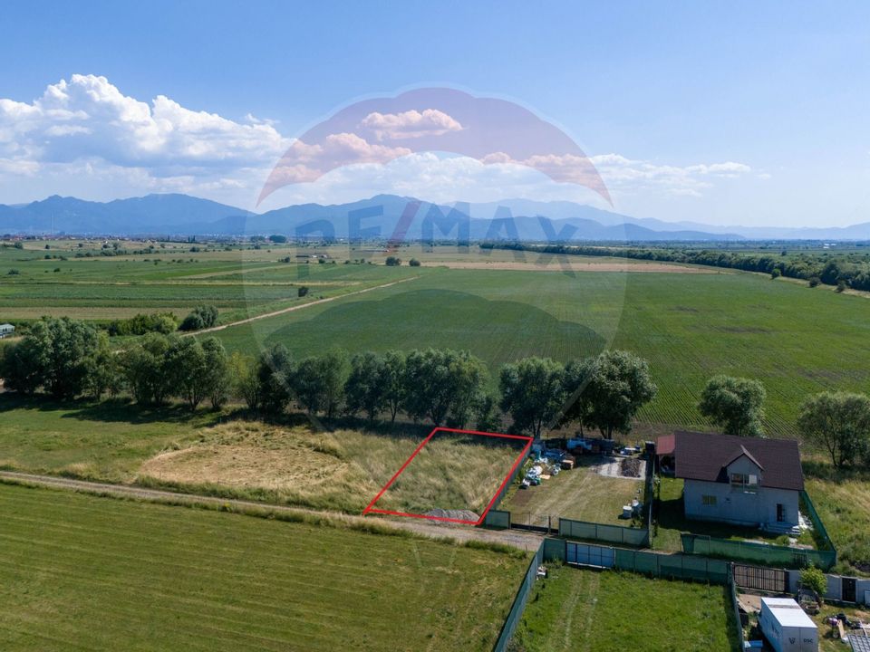 Land 597sqm Bod / Strada Garii