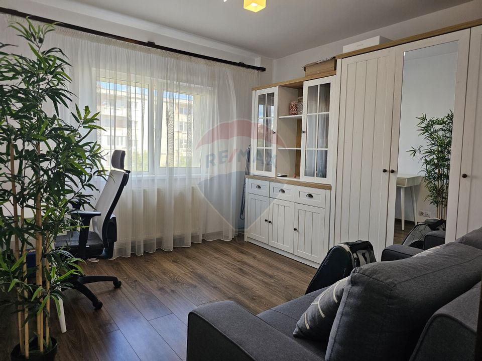 3 room Apartment for rent, Intre Lacuri area