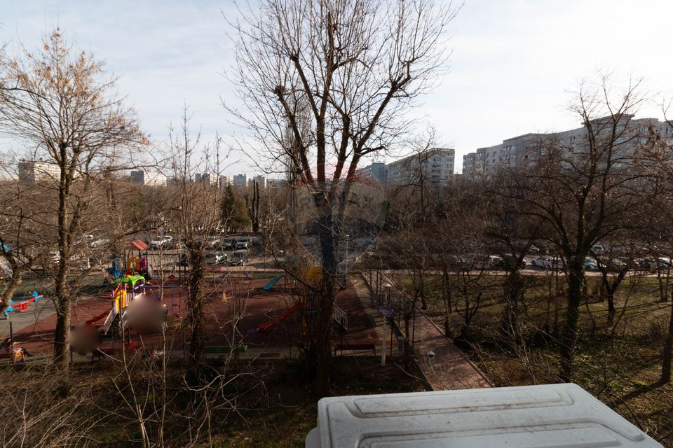 Apartament cu 2 camere decomandat de vanzare zona Dristor Baba Novac