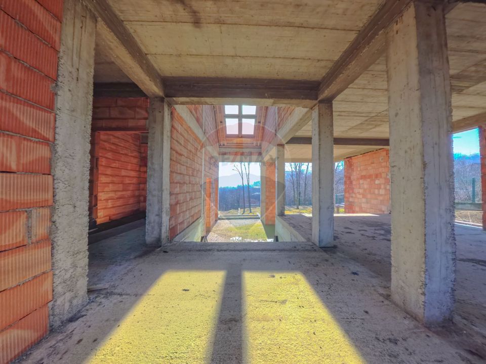 5 room House / Villa for sale