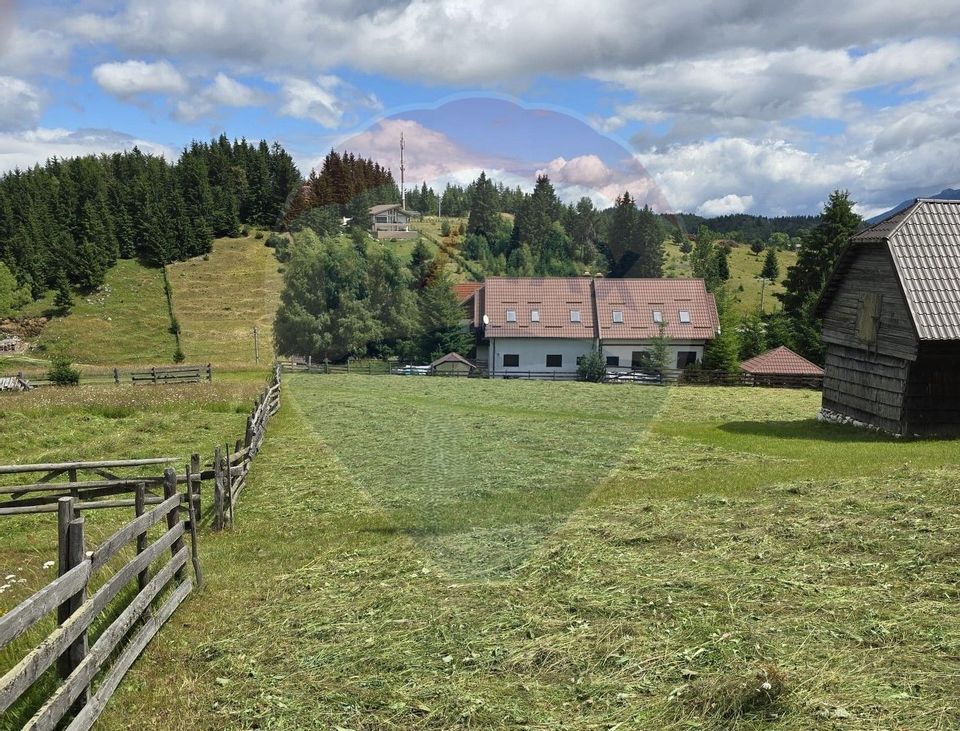 Teren de vis în Fundata 1934mp sau 3868mp, la înălțimea sufletului tău