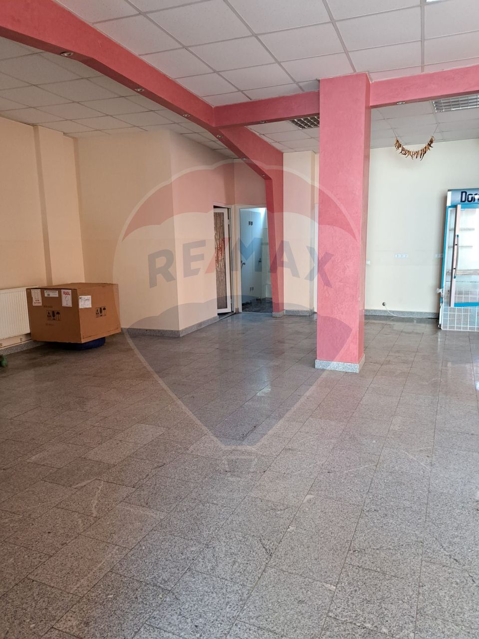 Spațiu comercial modern 160mp de închiriat în zona Aurel Vlaicu
