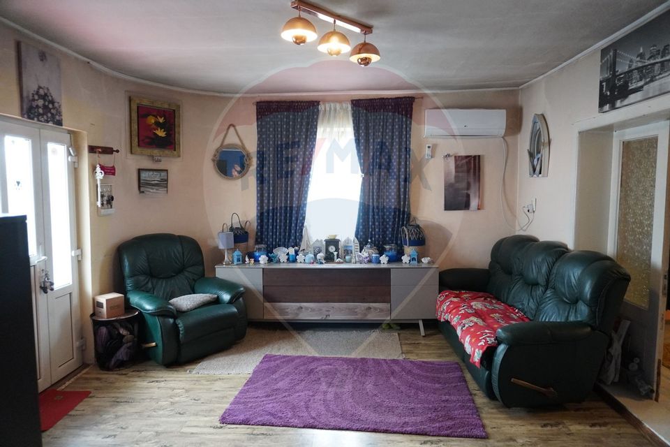 6 room House / Villa for sale