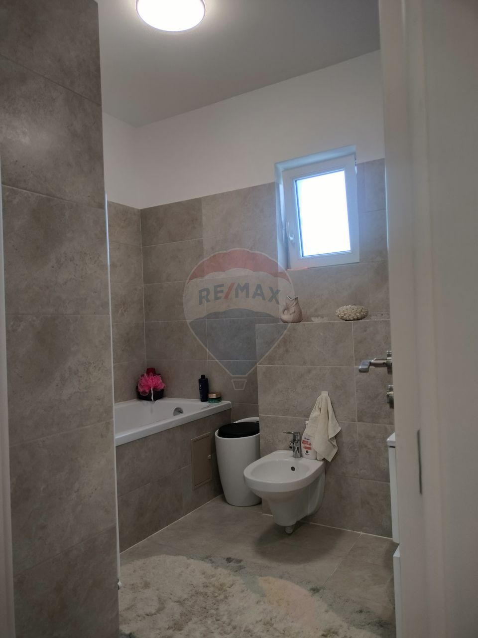 Casă cu 4 camere pe un singur nivel -Targu Mures (Sancraiu de Mures)