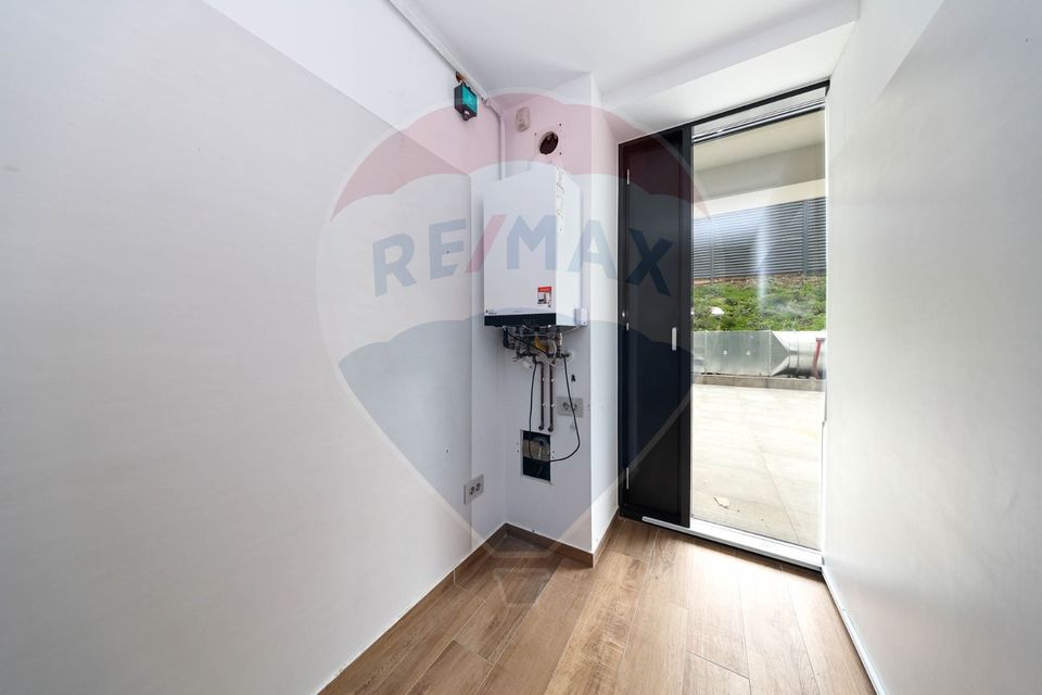 78sq.m Commercial Space for rent, Centrul Civic area