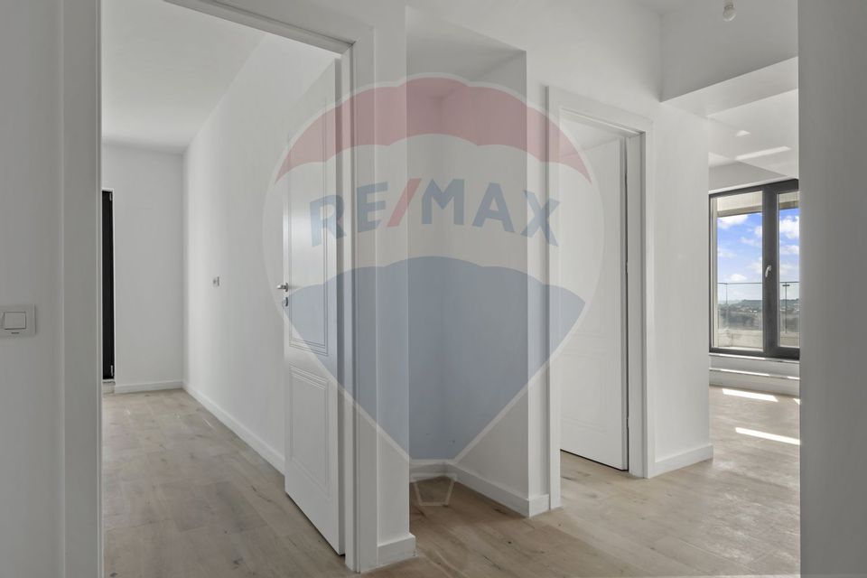 Large 2-room apartment for sale in Pipera area