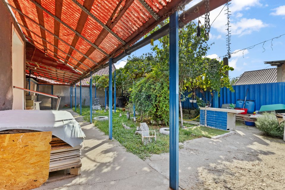 Casă de vânzare cu 5 camere- Nădab, oraș Chișineu-Criș, județul Arad.