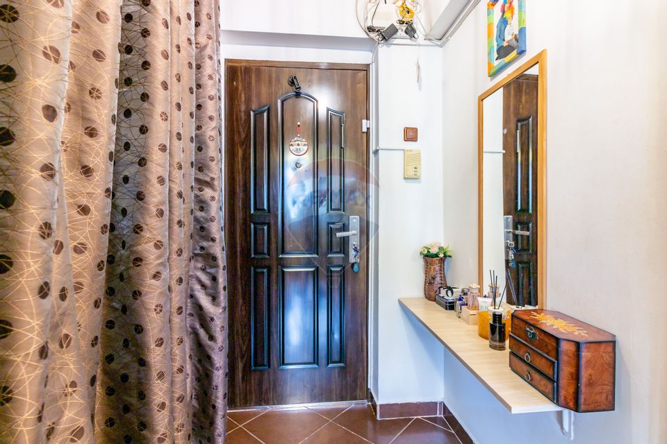 2 room apartment for sale in Liberty Plain/IOR Park