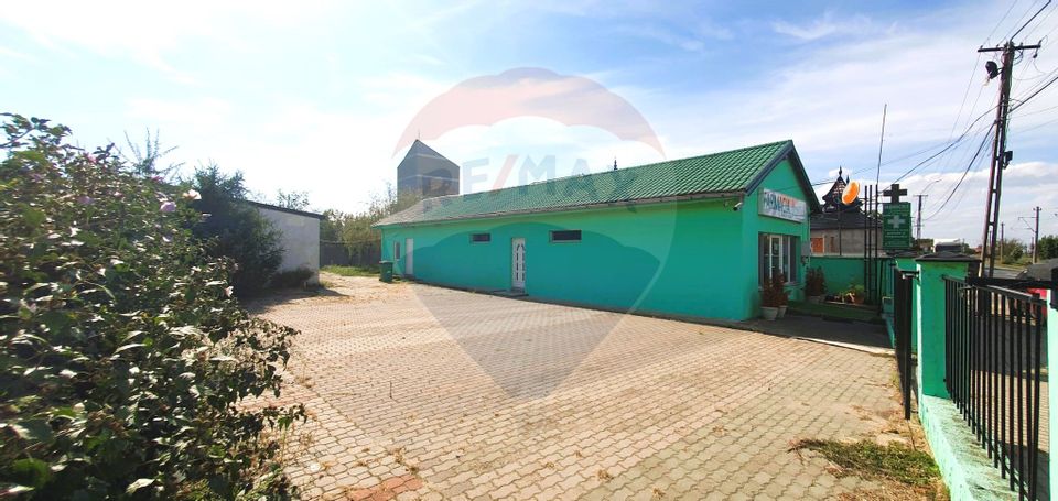 190sq.m Commercial Space for sale