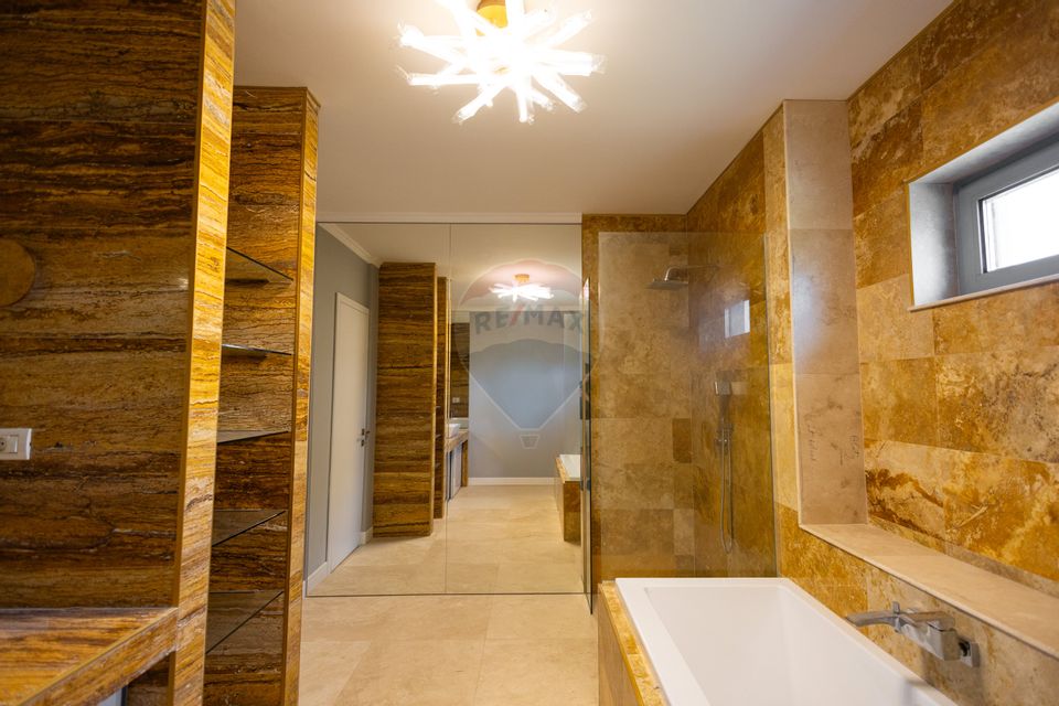 Vilă cu piscină de vanzare  – Bistrița