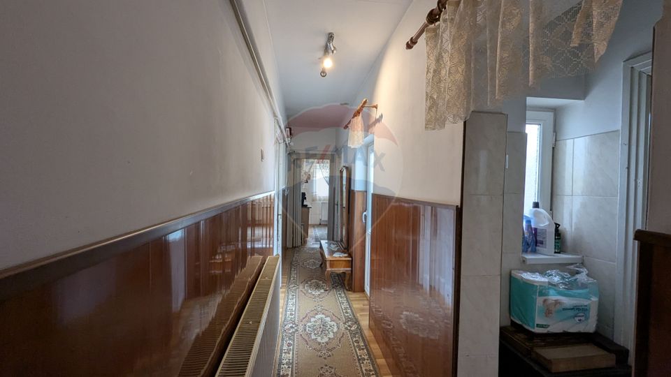 Vânzare Casă / Vilă cu 11 camere  în zona Iancului