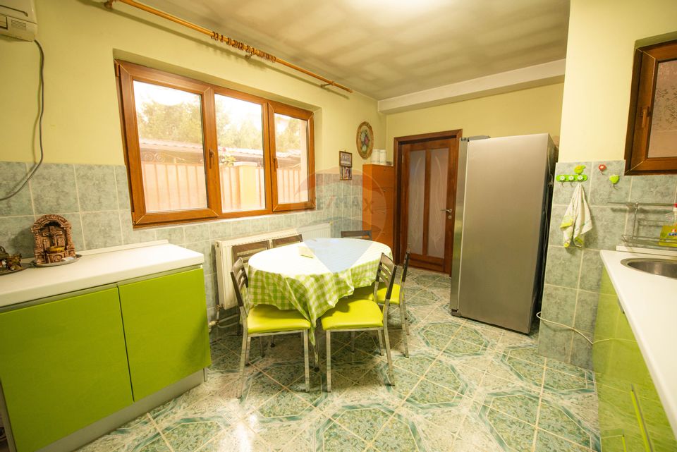 6 room House / Villa for sale, Central area