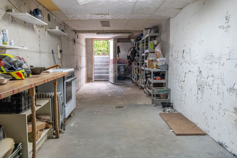 Detached House for Sale / 900 sqm Land, Popesti, Cluj