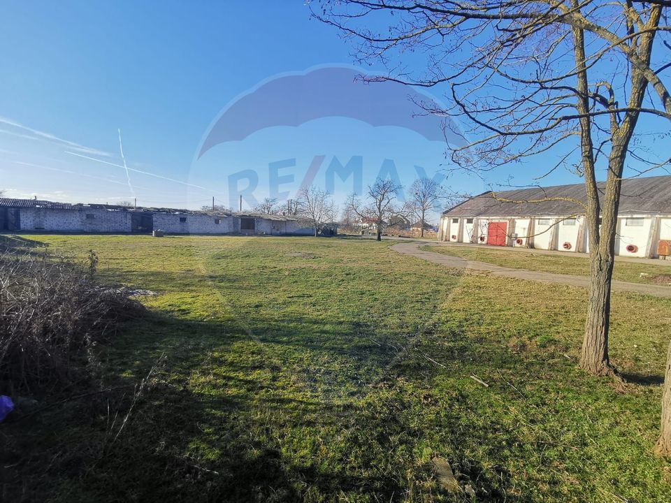 14,000sq.m Industrial Space for rent, Periferie area