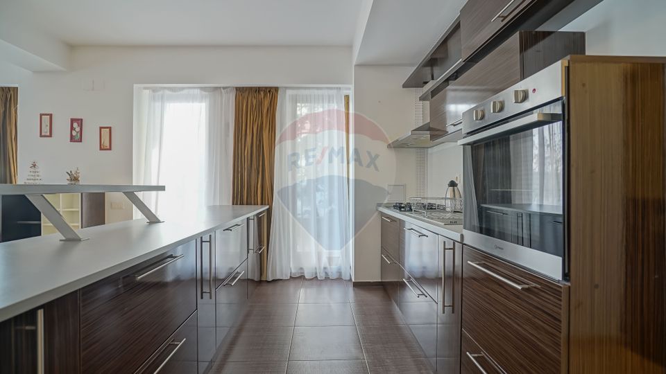 Comision 0%! Poziție, priveliște, terasă uriașă în Bellevue Residence!