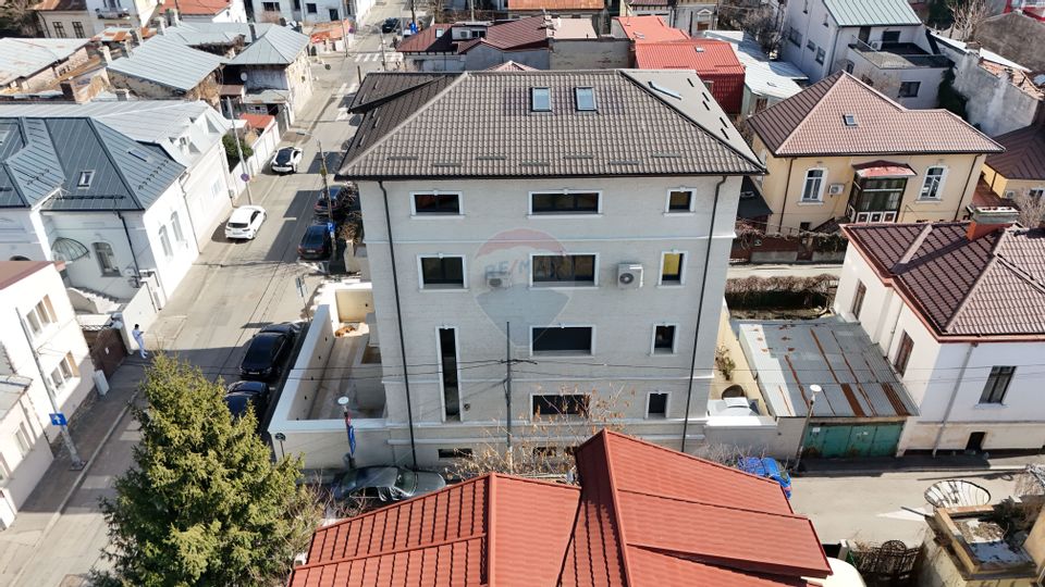 De vânzare Bloc Boutique Lux S+P+3E în zona Parcul Carol - Unirii
