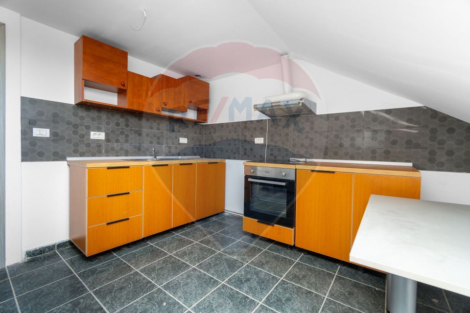 Apartament 7 camere ULTRACENTRAL in casa- Codlea!