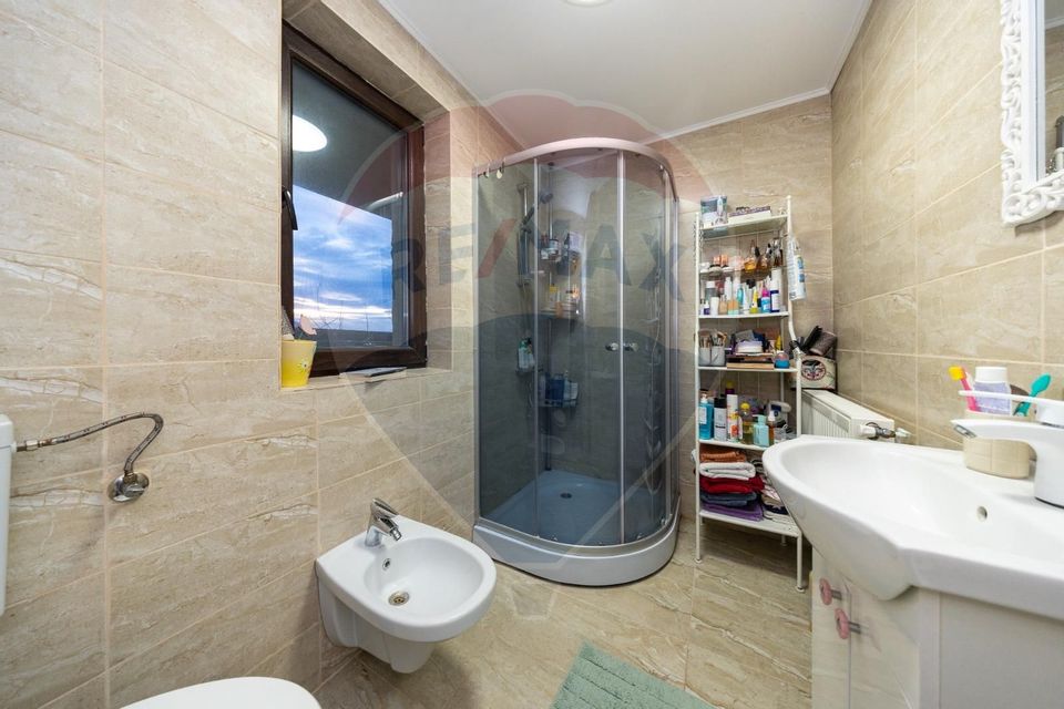 4 room House / Villa for sale