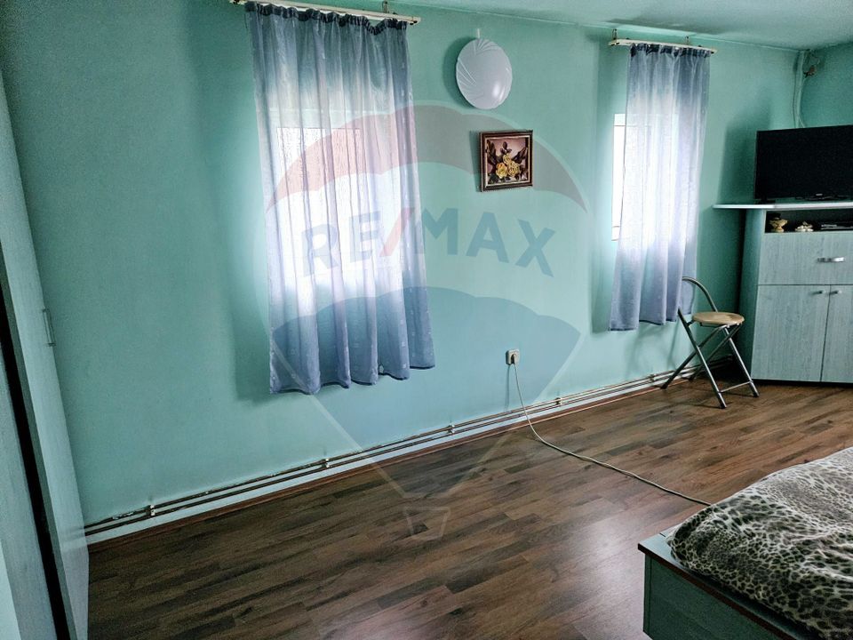 5 room House / Villa for sale